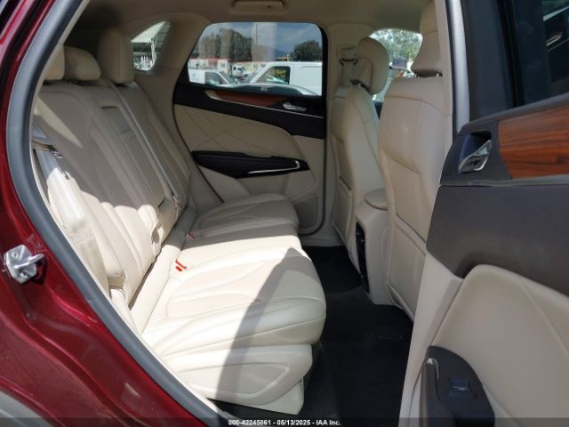 2019 LINCOLN MKC 5LMCJ2C95KUL22363 Photo 7