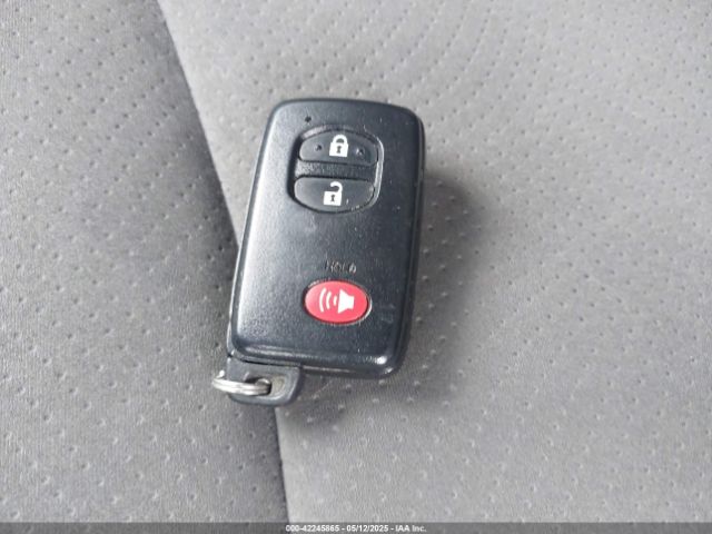 JTDKN3DU5E1754179 Toyota Prius Three