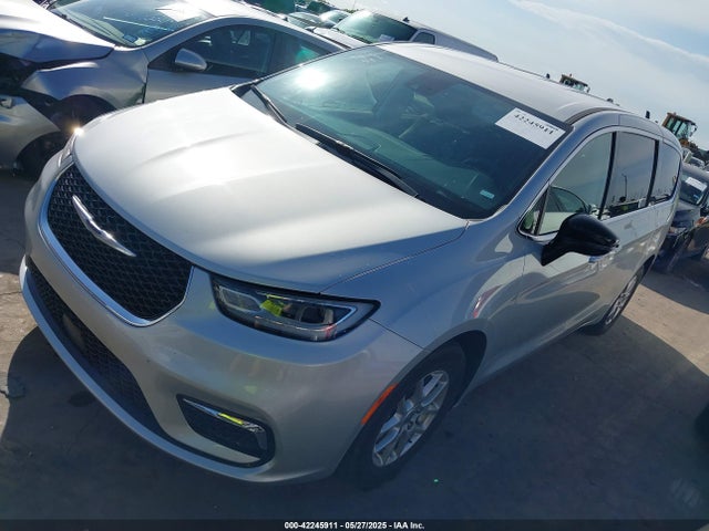 2C4RC1BG9RR132725 Chrysler Pacifica Touring L
