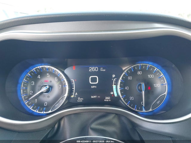 2C4RC1BG9RR132725 Chrysler Pacifica Touring L