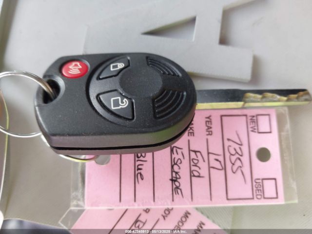 1FMCU0GD7HUD91450 Ford ESCAPE SE