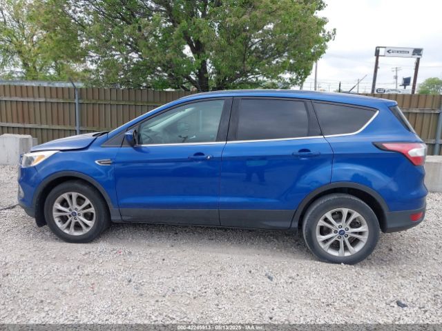 1FMCU0GD7HUD91450 Ford ESCAPE SE