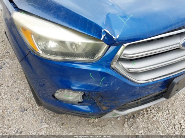 1FMCU0GD7HUD91450 Ford ESCAPE SE