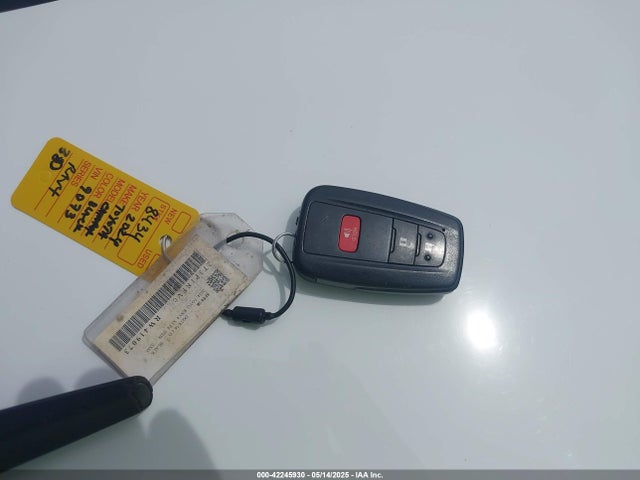 2T3P1RFV0RW419073 Toyota Rav4 Xle