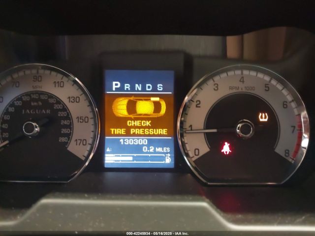 2010 JAGUAR XF SAJWA0GB0ALR75954 Photo 6