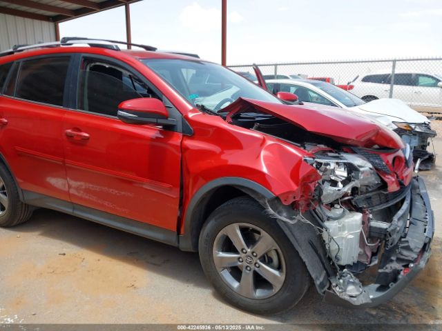 JTMWFREV5FD070208 Toyota Rav4 Xle