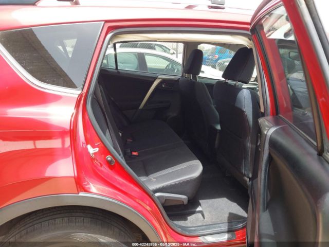 JTMWFREV5FD070208 Toyota Rav4 Xle