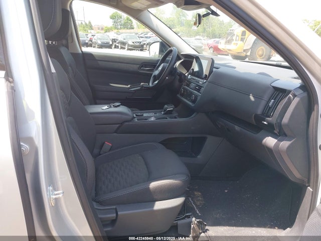 5N1DR3ACXRC251780 Nissan Pathfinder S 4wd