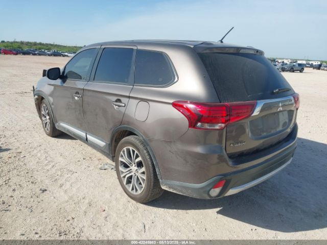 2016 MITSUBISHI OUTLANDER JA4AD2A32GZ050606 Photo 2