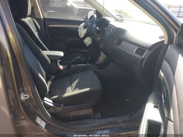 2016 MITSUBISHI OUTLANDER JA4AD2A32GZ050606 Photo 4