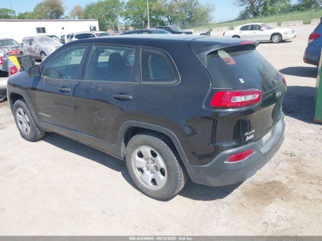 1C4PJMAB5FW533924 Jeep Cherokee Sport