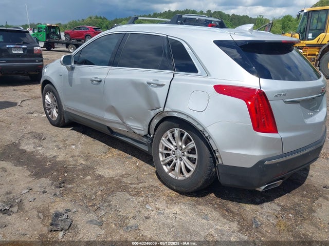 2018 CADILLAC XT5 1GYKNARS2JZ232644 Photo 2