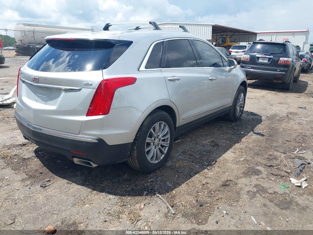 2018 CADILLAC XT5 1GYKNARS2JZ232644 Photo 3