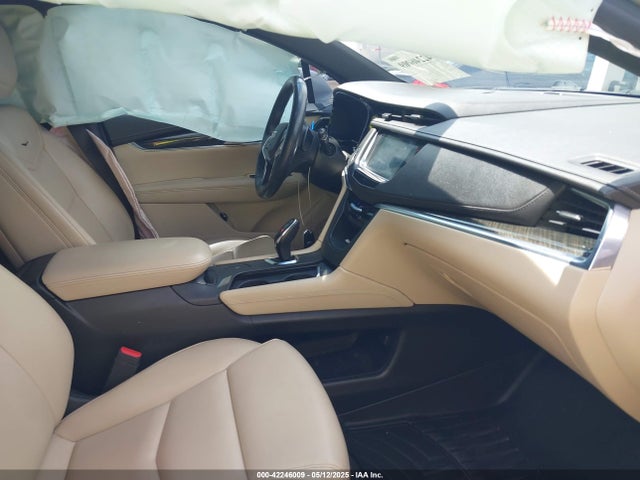 2018 CADILLAC XT5 1GYKNARS2JZ232644 Photo 4
