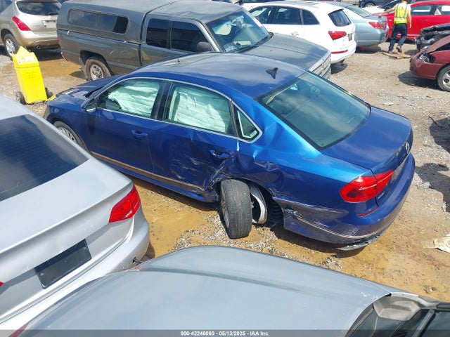 1VWBT7A38GC009794 Volkswagen Passat 1.8t Se