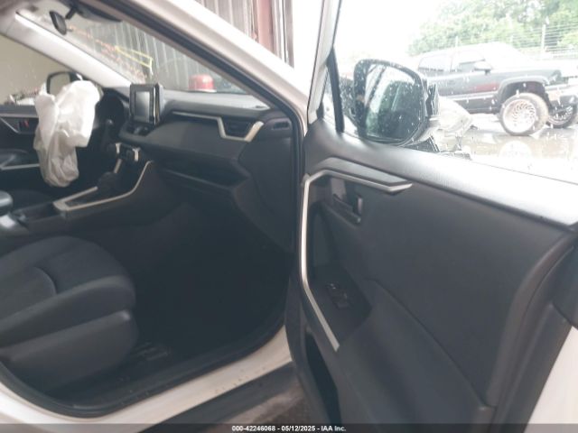 2T3H1RFV9LC064692 Toyota RAV4 LE