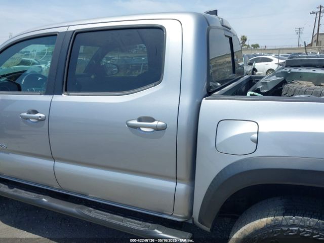 3TMCZ5AN5JM156303 Toyota Tacoma Trd Off Road