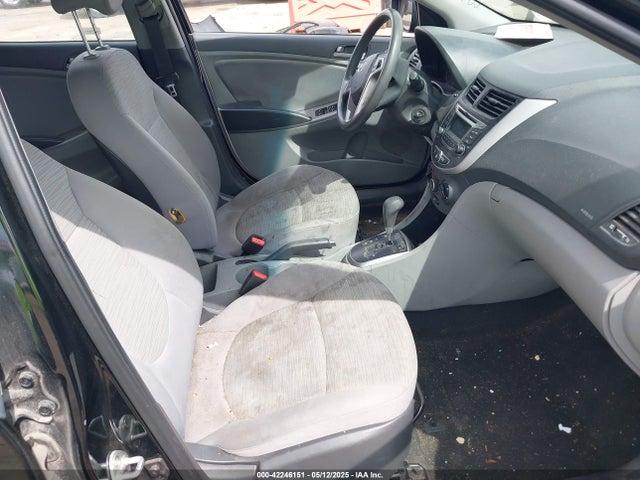 KMHCT5AE6HU359297 Hyundai ACCENT SE