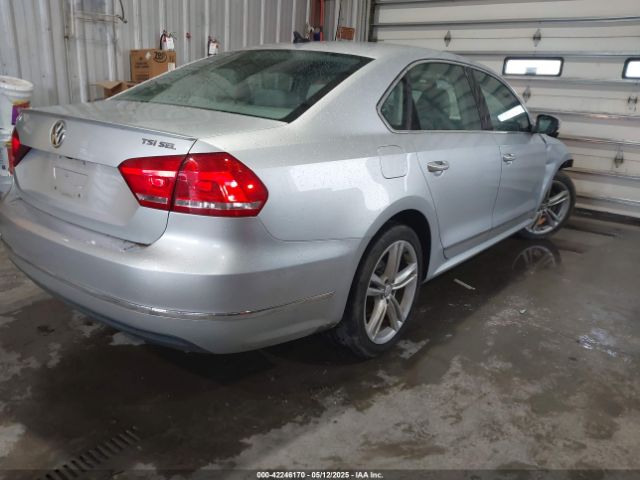 2015 VOLKSWAGEN PASSAT 1VWCT7A30FC117765 Photo 3