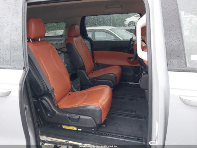 KNDNE5H37R6343711 KIA Carnival Mpv Sx