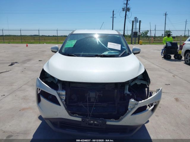 5N1AT3BA7MC787337 Nissan Rogue Sv Fwd