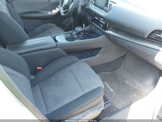 5N1AT3BA7MC787337 Nissan Rogue Sv Fwd