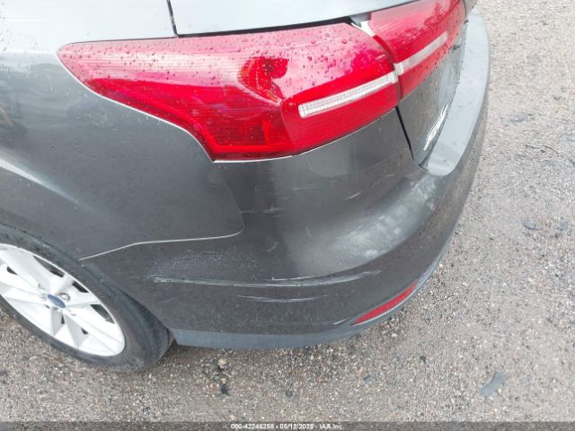 1FADP3F25HL317537 Ford FOCUS SE