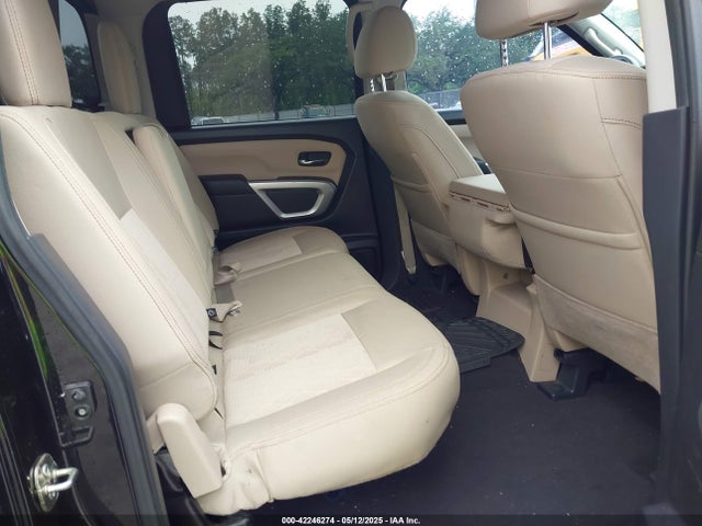 1N6BA1F30HN572002 Nissan Titan Xd Sv Diesel