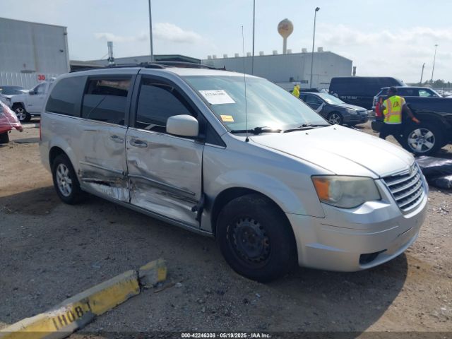 2010 CHRYSLER TOWN & COUNTRY 2A4RR5DX9AR345532 Photo 0