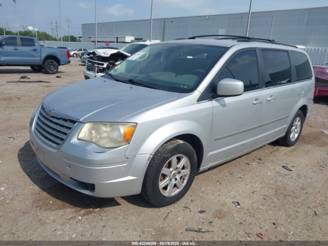 2010 CHRYSLER TOWN & COUNTRY 2A4RR5DX9AR345532 Photo 1