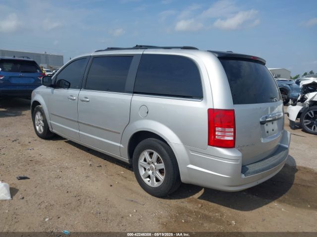 2010 CHRYSLER TOWN & COUNTRY 2A4RR5DX9AR345532 Photo 2