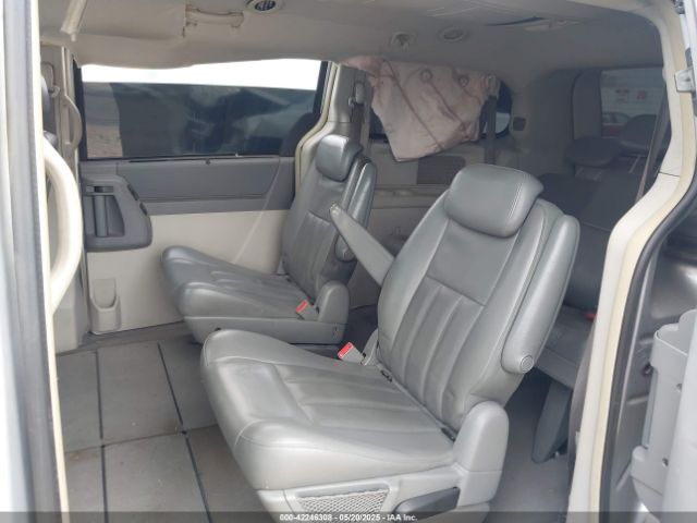 2010 CHRYSLER TOWN & COUNTRY 2A4RR5DX9AR345532 Photo 7