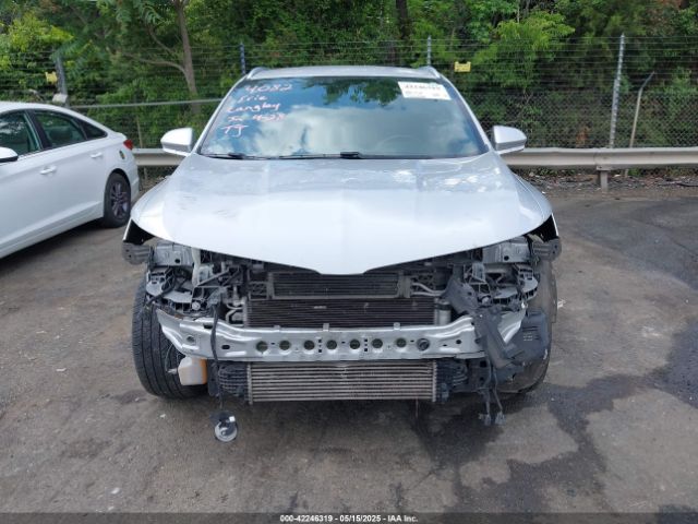 5LMCJ1C97HUL55934 Lincoln Mkc Premiere