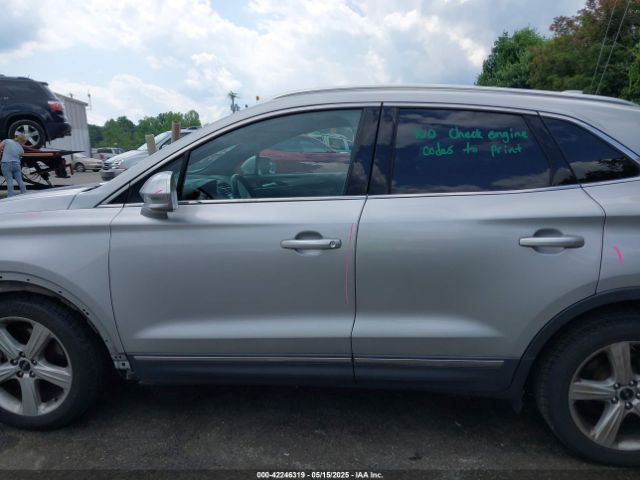 5LMCJ1C97HUL55934 Lincoln Mkc Premiere