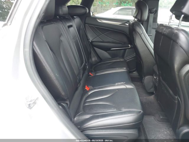 5LMCJ1C97HUL55934 Lincoln Mkc Premiere