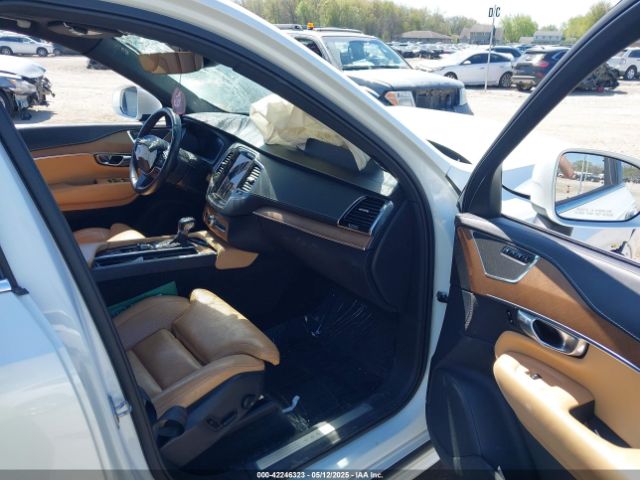 2017 VOLVO XC90 YV4A22PL8H1149771 Photo 4