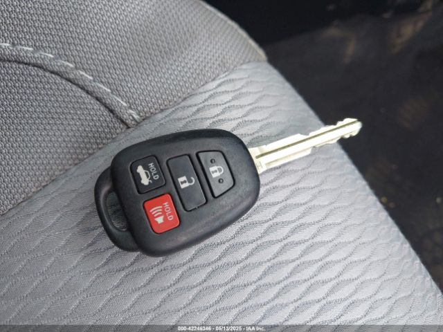 2T1BURHE2FC448935 Toyota COROLLA LE