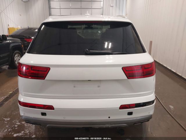 WA1VAAF76JD039452 Audi Q7 3.0t Premium