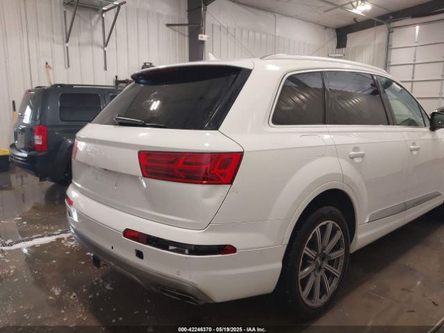 WA1VAAF76JD039452 Audi Q7 3.0t Premium