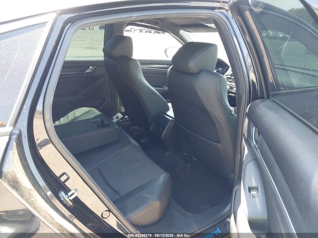 1HGCV1F36JA000944 Honda Accord Sport