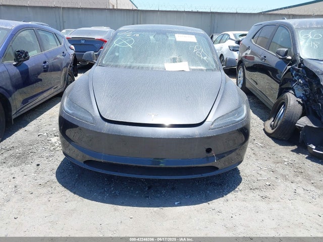 Tesla Model 3 Long Range Rear-wheel Drive 2025 5YJ3E1EA9SF904908 Image 12