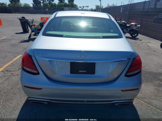 WDDZF4JB4HA078919 Mercedes-Benz E 300