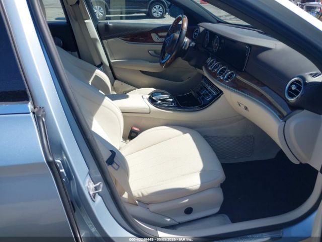 WDDZF4JB4HA078919 Mercedes-Benz E 300