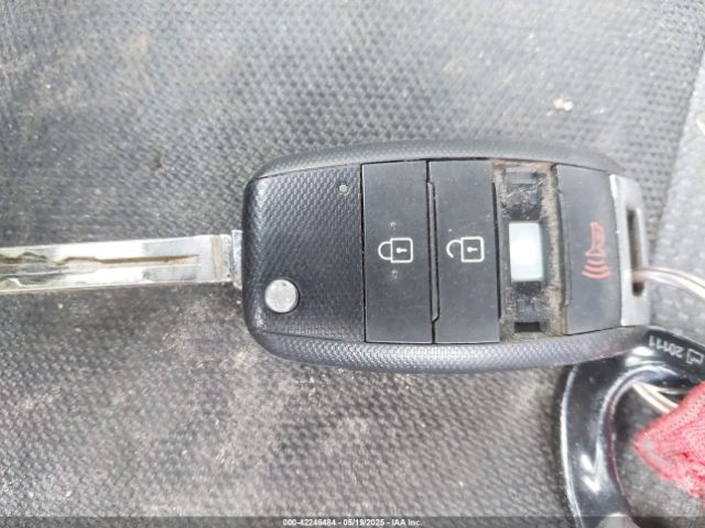 KNDPBCAC6G7840434 KIA Sportage Lx