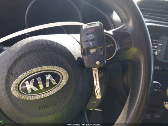 KNDJN2A29J7524208 KIA Soul