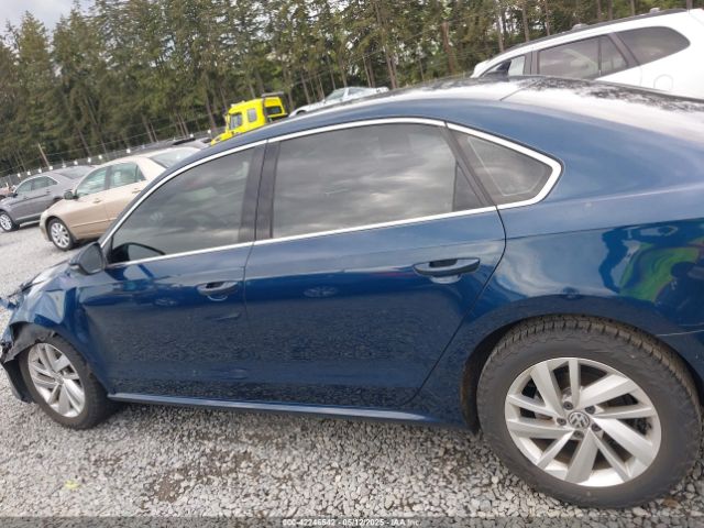 1VWBA7A3XJC019577 Volkswagen Passat 2.0t Se