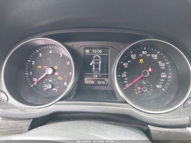 1VWBA7A3XJC019577 Volkswagen Passat 2.0t Se