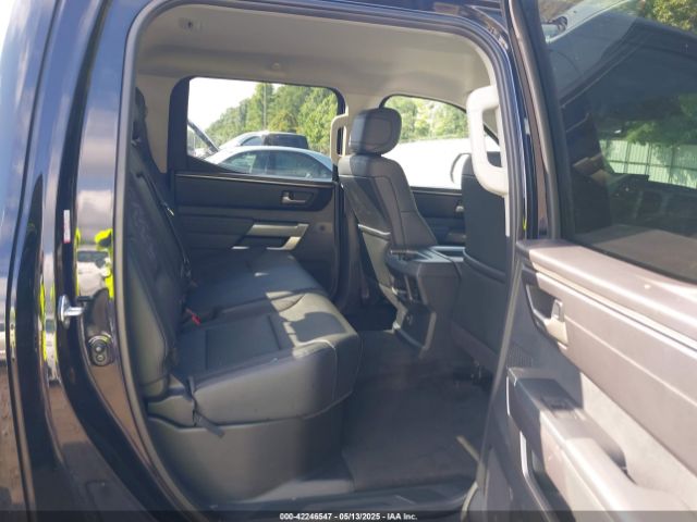 5TFLA5AB7NX010692 Toyota Tundra Sr5