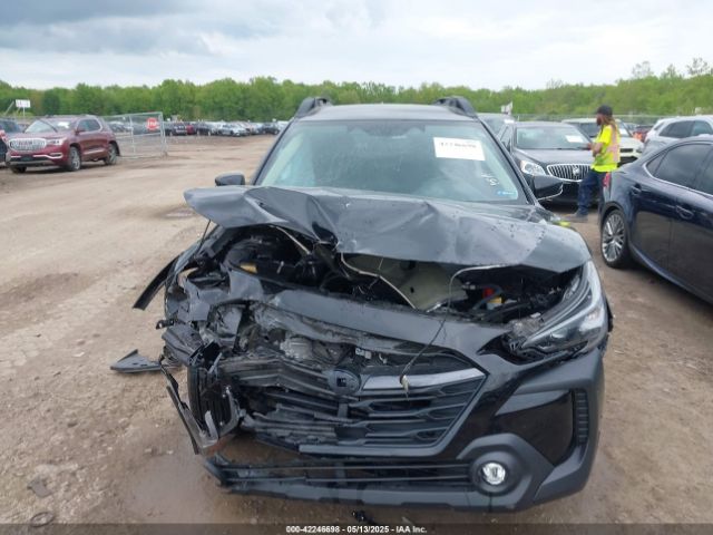 4S4BTADC2R3296320 Subaru Outback Premium