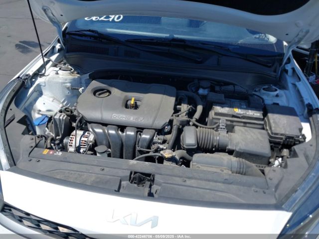 3KPF24AD8NE466366 KIA Forte Lxs